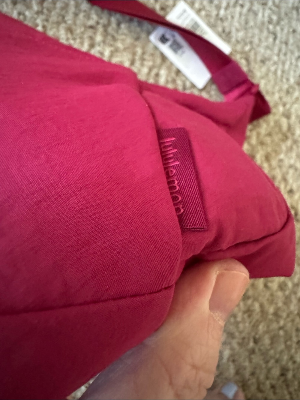 lululemon Sling Bag Raspberry - Picture 6 of 6